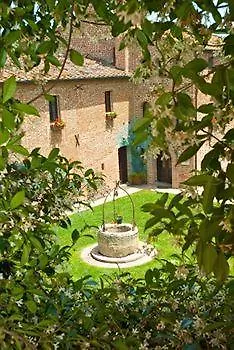 Relais Alla Corte Del Sole 4*