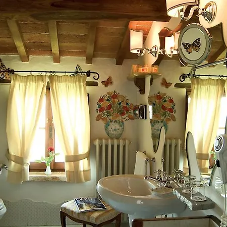 Relais Alla Corte Del Sole Petrignano Del Lago